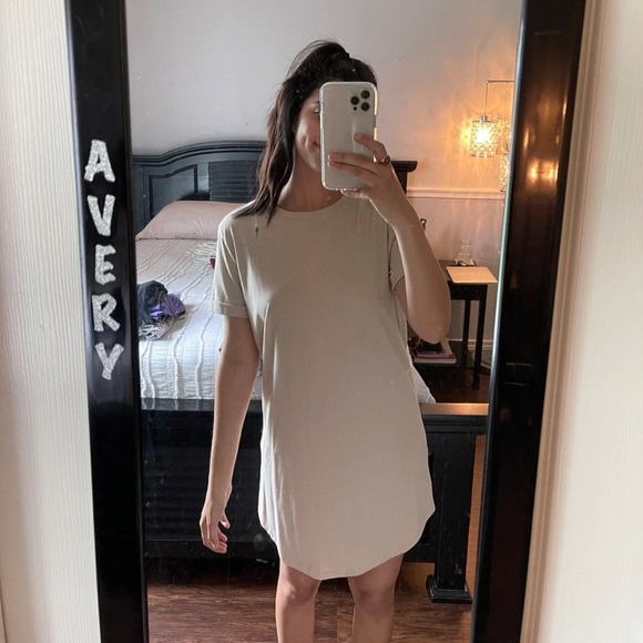 T-SHIRT DRESS - Picture 2 of 2